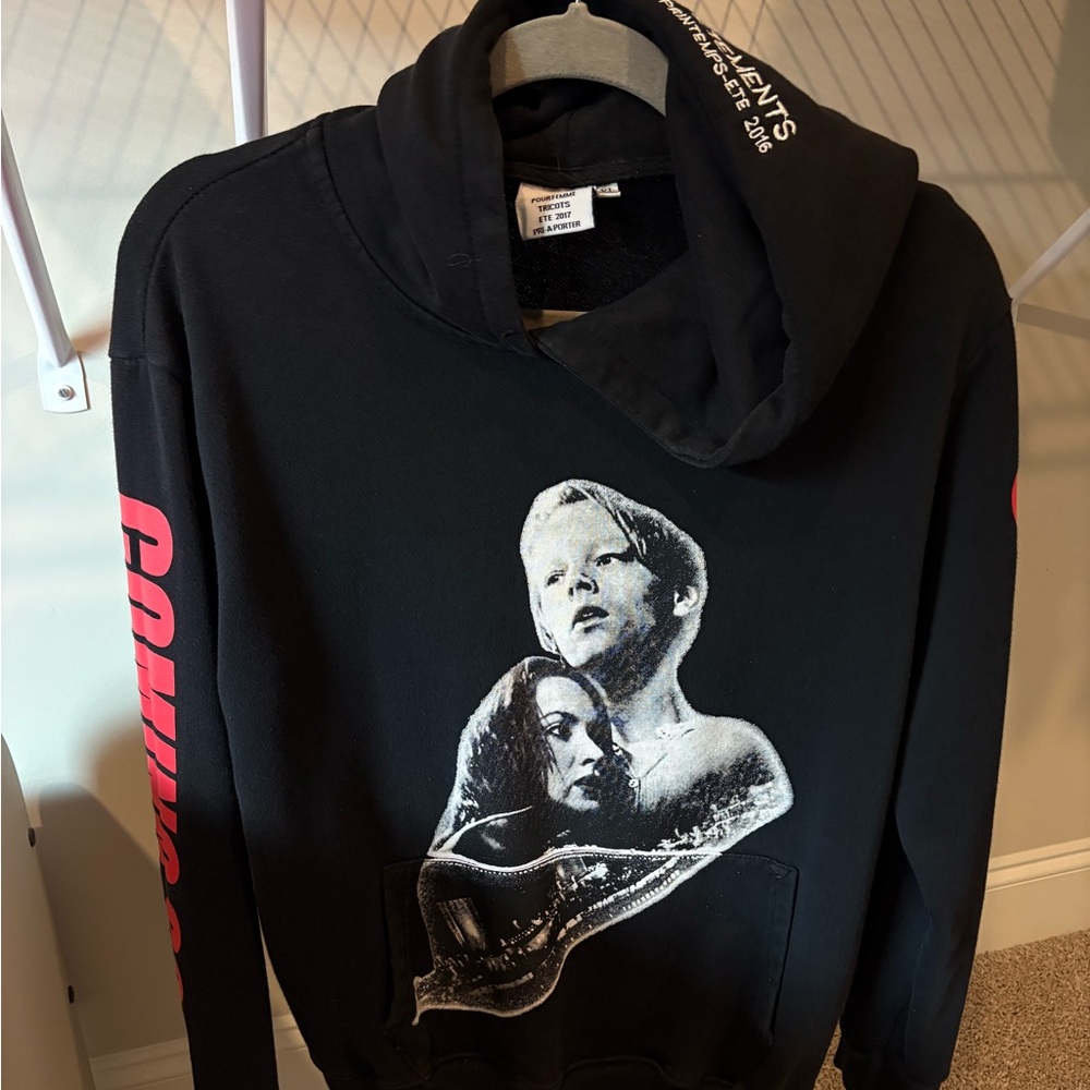 Vetements Titanic Coming Soon Hoodie